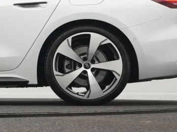 AUDI A5 Limousine e-hybrid quattro  AHK-Vor. S-Line