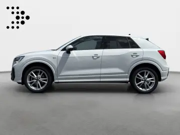 AUDI Q2 40 TFSI quattro S-LINE LED AHK LEDER NAVI-PLU