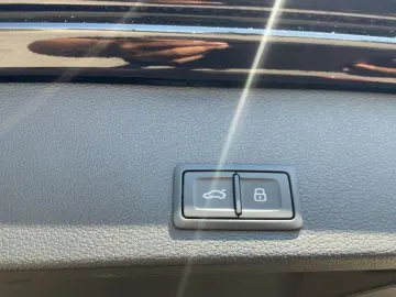 AUDI Q2 40 TFSI QU S-TR ADVANCED LED NAVI RFK ACC 17