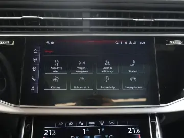 AUDI Q8 60 TFSI e quattro Pro Line S Competition   49