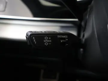 AUDI Q8 60 TFSI e quattro Pro Line S Competition   49