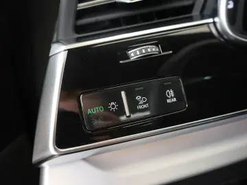 AUDI Q8 60 TFSI e quattro Pro Line S Competition   49
