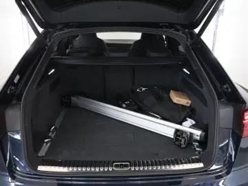 AUDI Q8 60 TFSI e quattro Pro Line S Competition   49