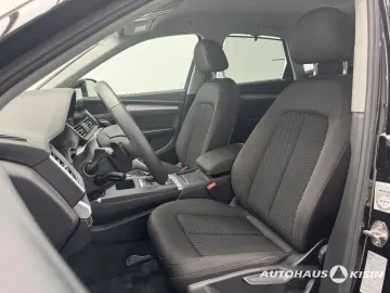 AUDI Q5 40 TFSI quattro S Tronic  AHK  NAVI  SHZ