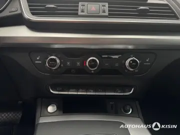 AUDI Q5 40 TFSI quattro S Tronic  AHK  NAVI  SHZ