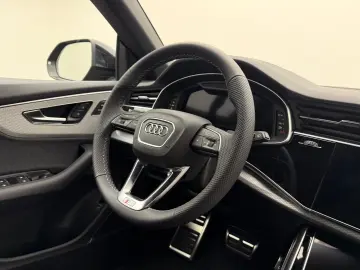 AUDI Q8 TDI Quattro Tiptr S Line SportExtBlackPano23