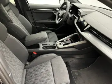 AUDI S3 Lim. TFSI Quattro STronic SchwarzPano19Matrix