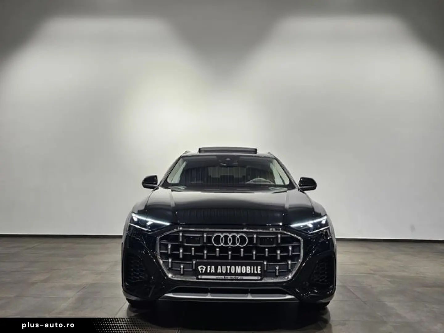 AUDI Q8 55 TFSI e Pano Softc B&O HuD Massage AHK  23'