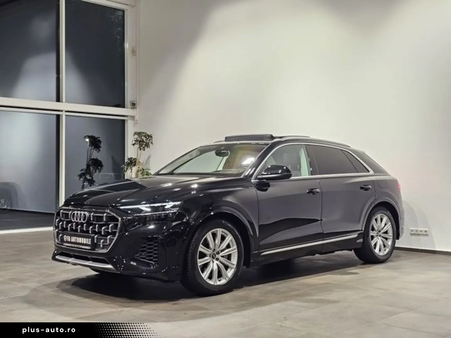 AUDI Q8 55 TFSI e Pano Softc B&O HuD Massage AHK  23'