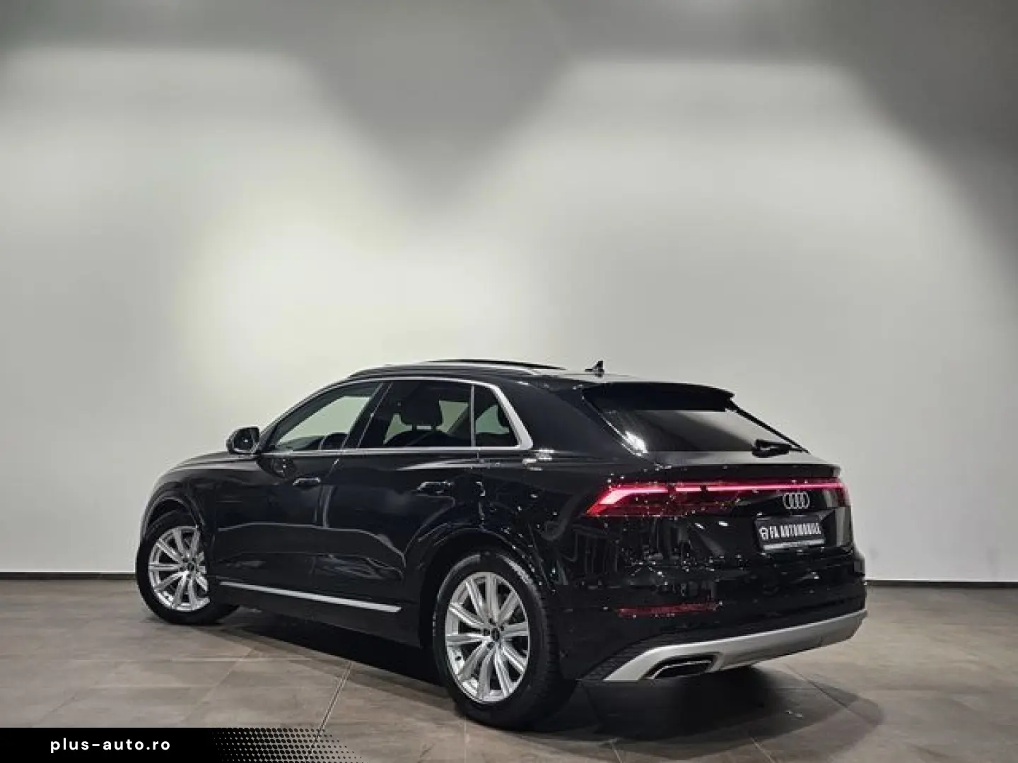 AUDI Q8 55 TFSI e Pano Softc B&O HuD Massage AHK  23'