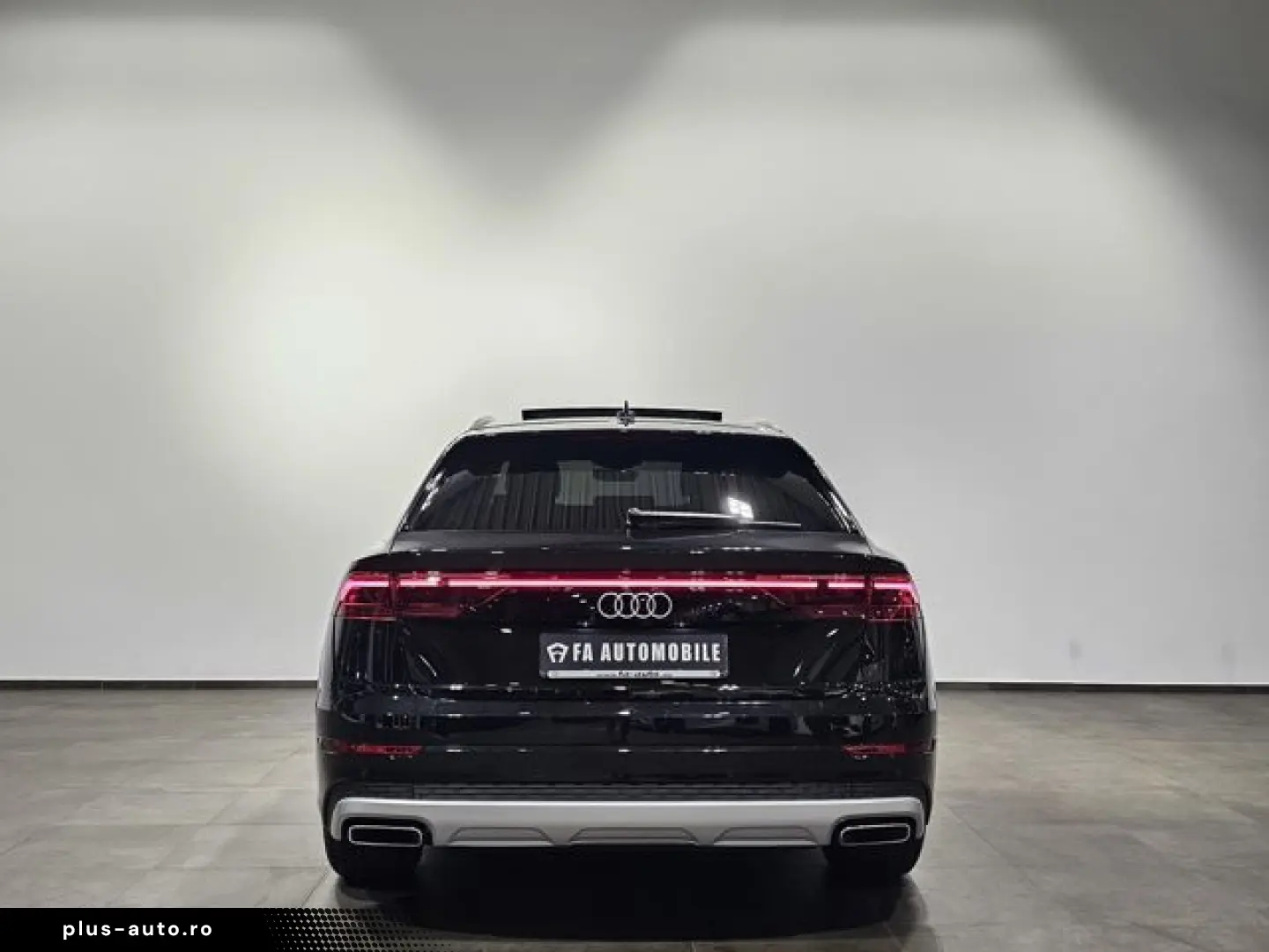 AUDI Q8 55 TFSI e Pano Softc B&O HuD Massage AHK  23'
