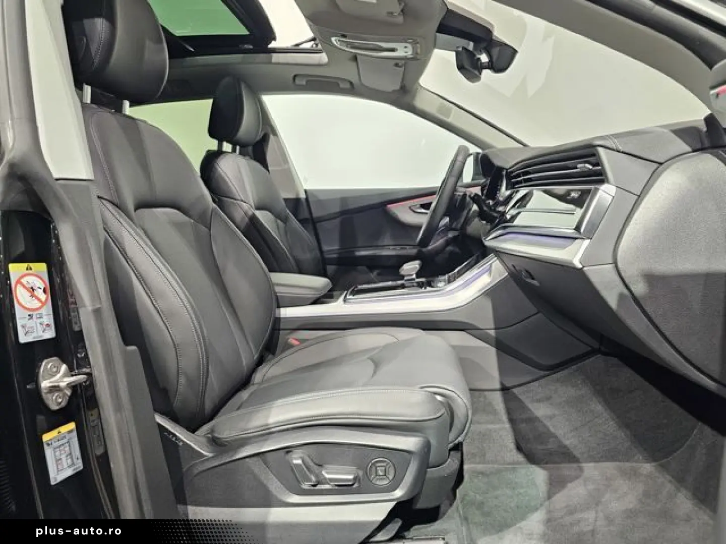 AUDI Q8 55 TFSI e Pano Softc B&O HuD Massage AHK  23'