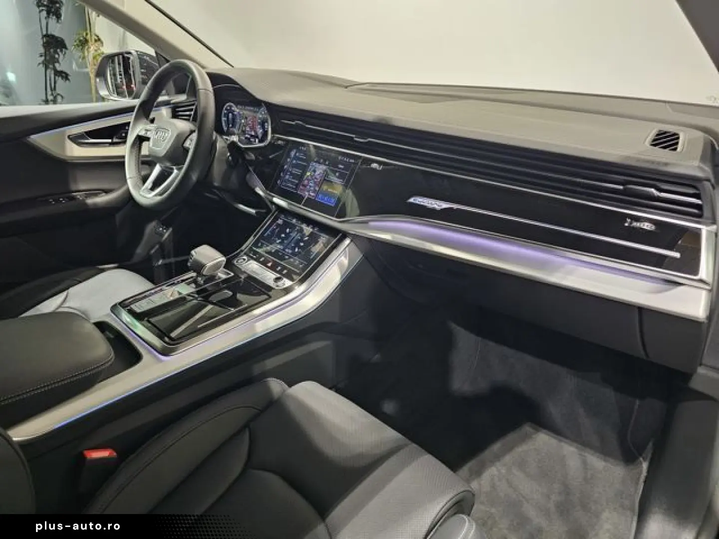 AUDI Q8 55 TFSI e Pano Softc B&O HuD Massage AHK  23'