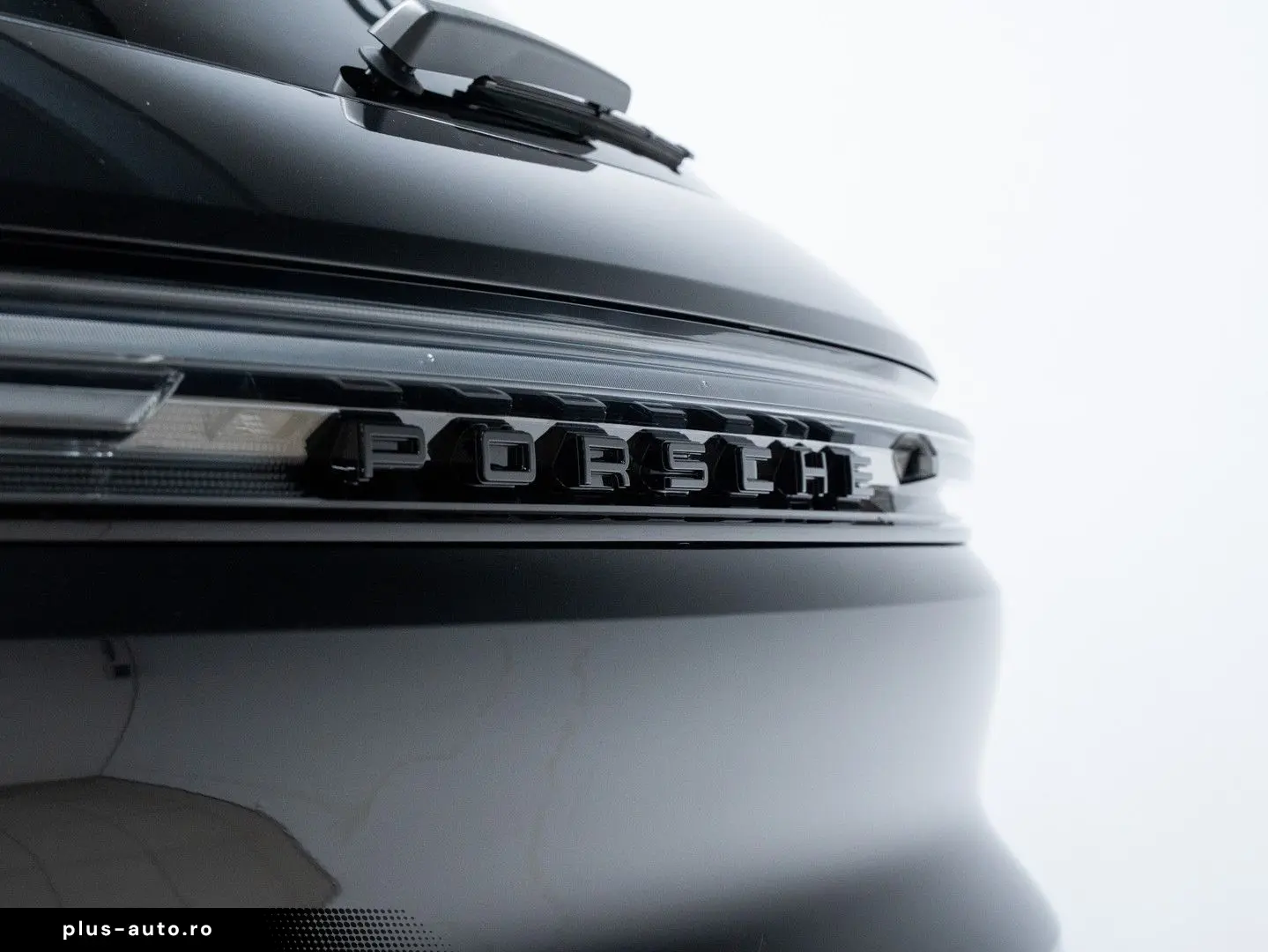 PORSCHE Cayenne E-Hybrid SportDesign