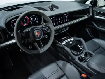 PORSCHE Cayenne E-Hybrid SportDesign