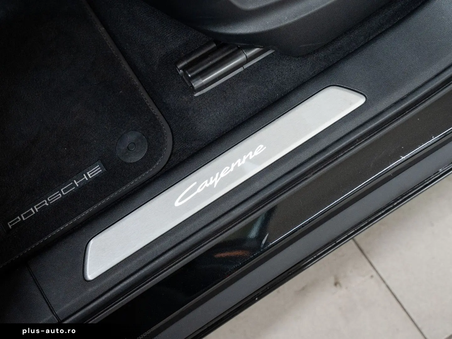 PORSCHE Cayenne E-Hybrid SportDesign
