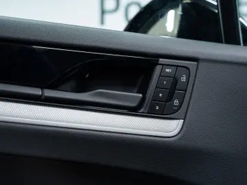 PORSCHE Cayenne E-Hybrid SportDesign