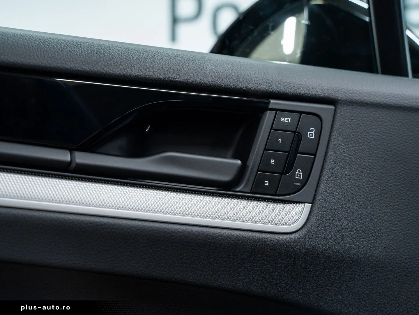 PORSCHE Cayenne E-Hybrid SportDesign