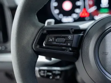 PORSCHE Cayenne E-Hybrid SportDesign