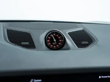 PORSCHE Cayenne E-Hybrid SportDesign