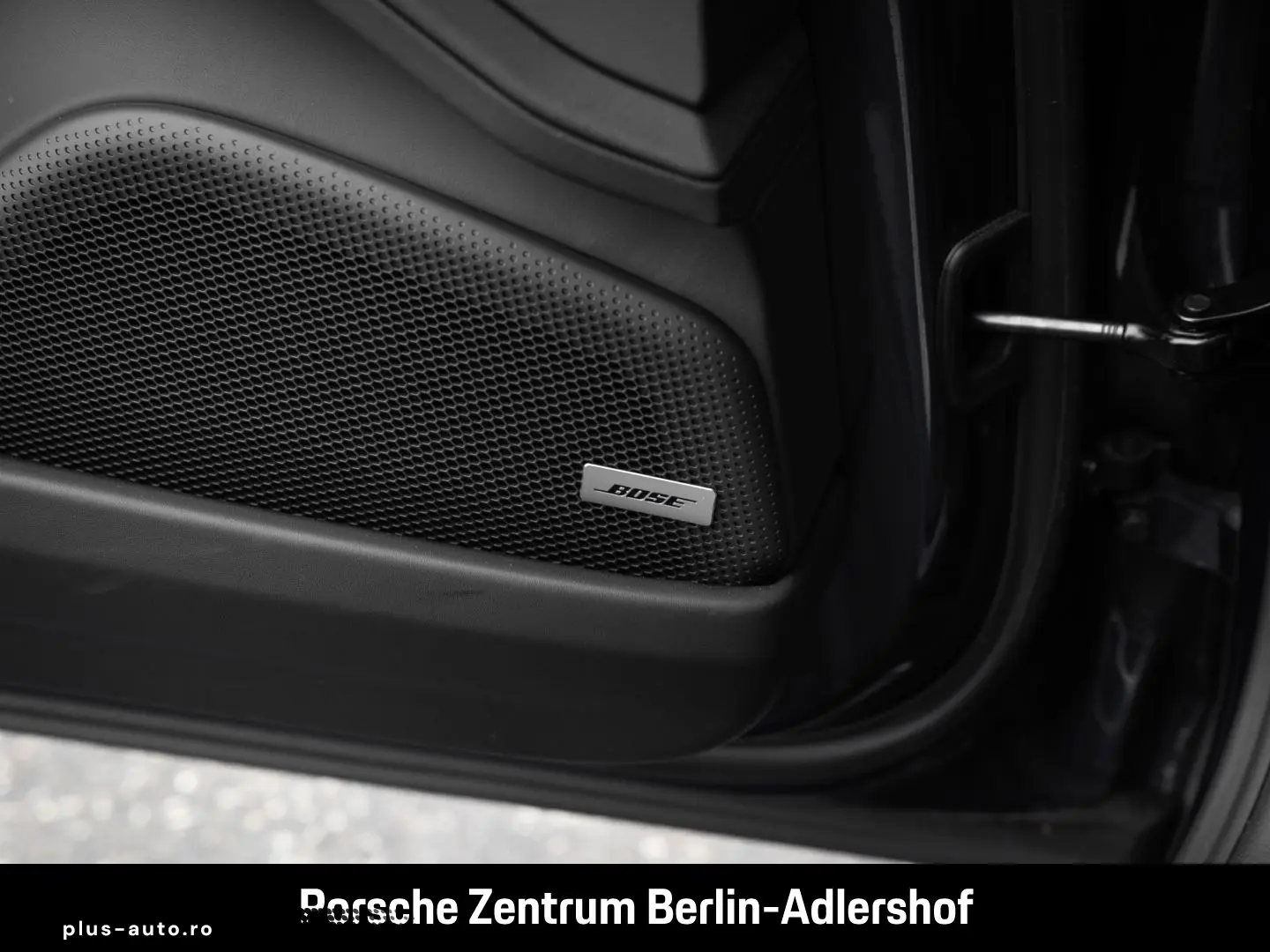 PORSCHE Panamera 4S E-Hybrid HA-Lenkung Head-Up Display