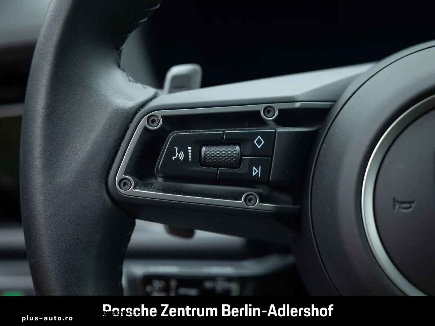 PORSCHE Panamera 4S E-Hybrid HA-Lenkung InnoDrive HeadUp