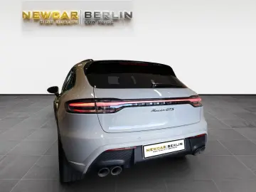 PORSCHE Macan GTS Luftf. Pano Standhzg 360  AHK BOSE ACC