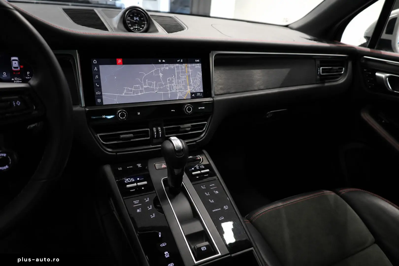 PORSCHE Macan GTS Luftf. Pano Standhzg 360  AHK BOSE ACC