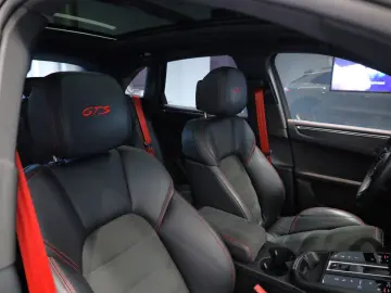 PORSCHE Macan GTS Luftf. Pano Standhzg 360  AHK BOSE ACC