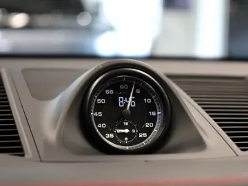 PORSCHE Macan GTS Luftf. Pano Standhzg 360  AHK BOSE ACC