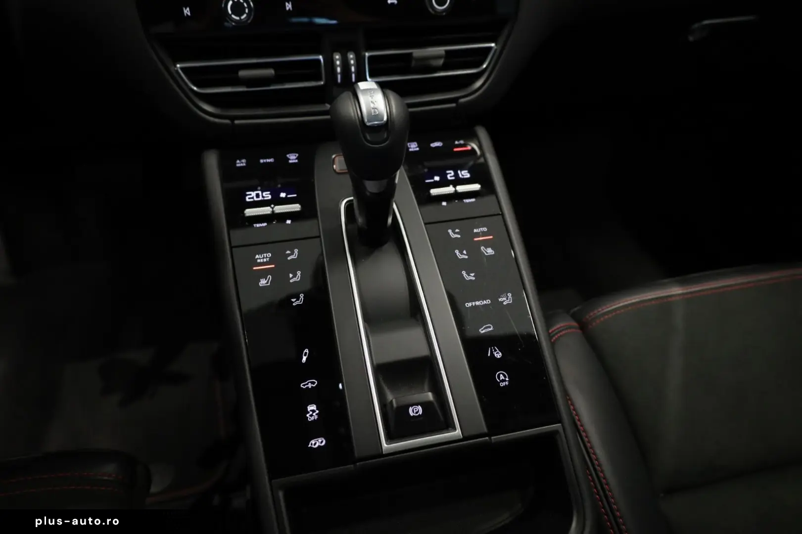 PORSCHE Macan GTS Luftf. Pano Standhzg 360  AHK BOSE ACC