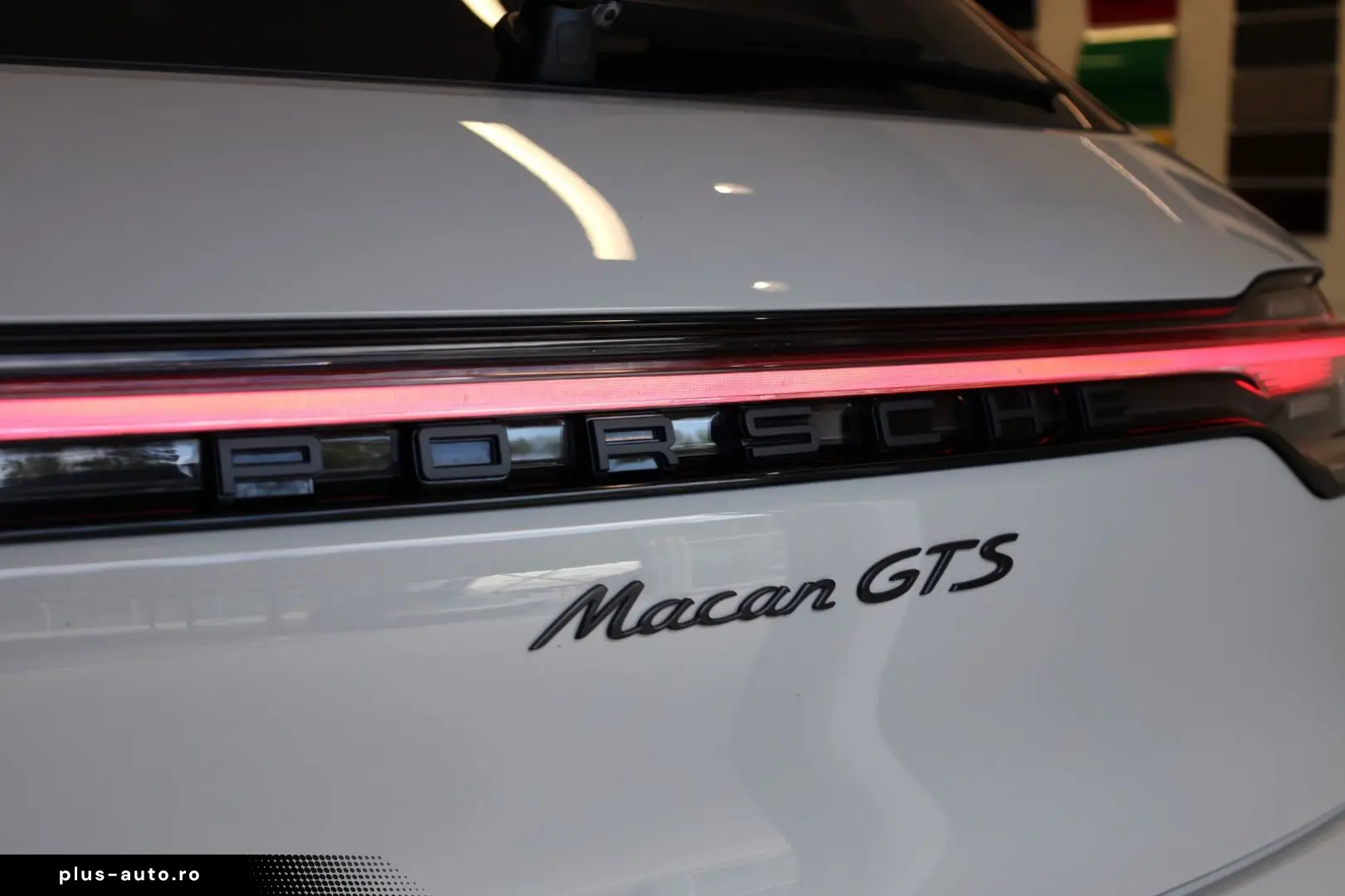 PORSCHE Macan GTS Luftf. Pano Standhzg 360  AHK BOSE ACC