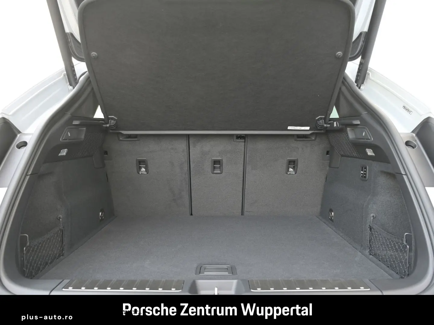 PORSCHE Macan 4S Surround-View LED-Matrix Abstandstempom