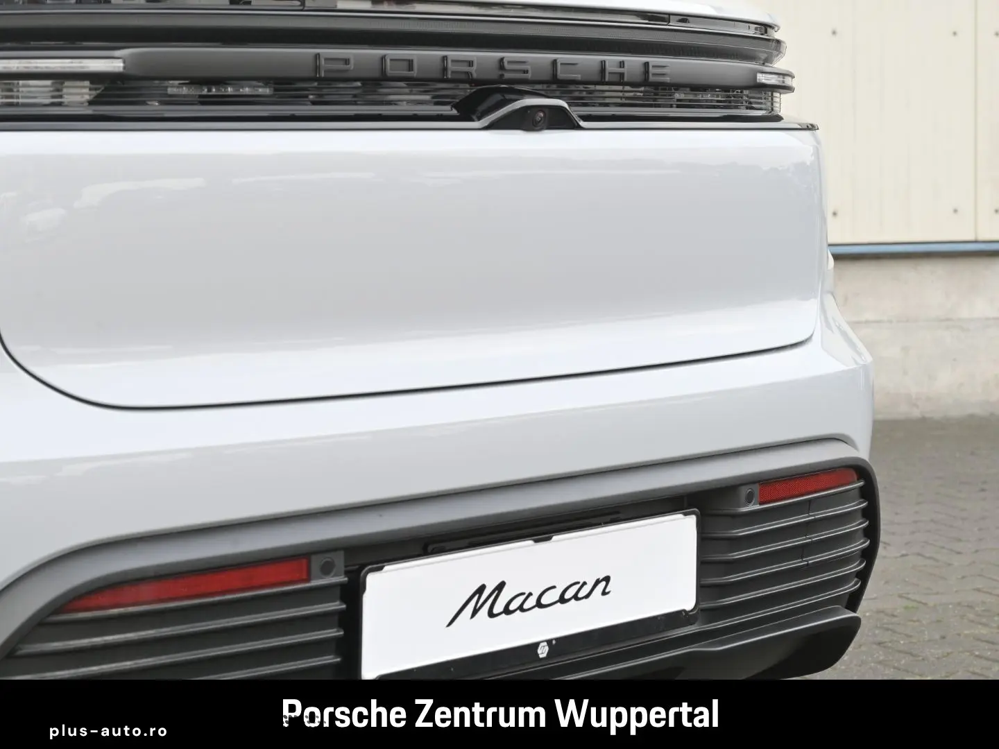 PORSCHE Macan 4S Surround-View LED-Matrix Abstandstempom