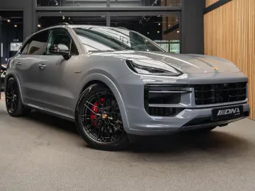 PORSCHE Cayenne E-Hybrid Sportdesign Sportuitlaat BOSE 3