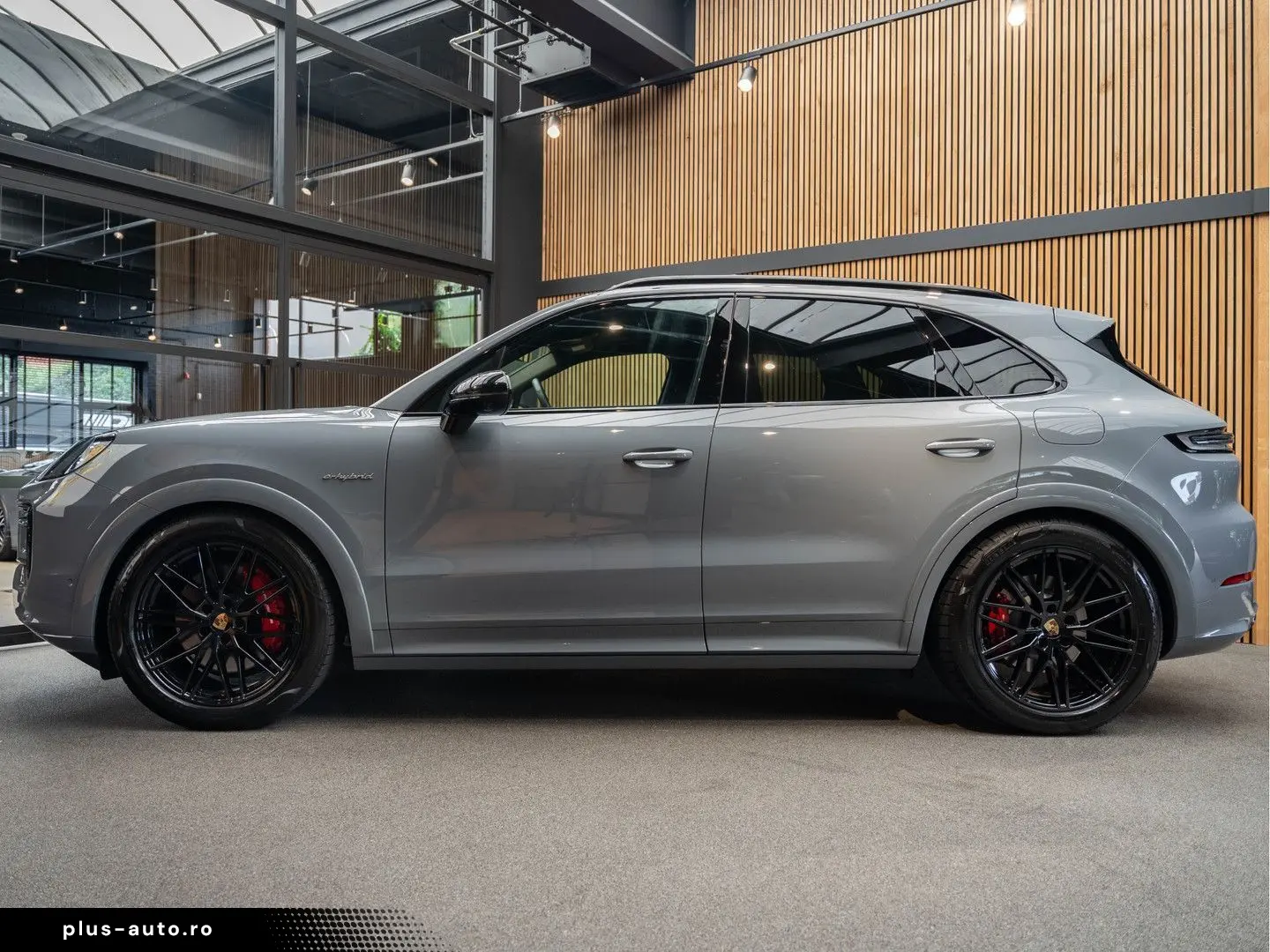 PORSCHE Cayenne E-Hybrid Sportdesign Sportuitlaat BOSE 3