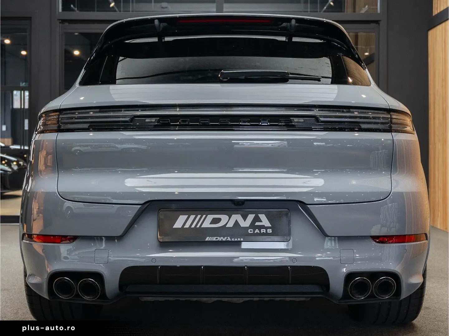 PORSCHE Cayenne E-Hybrid Sportdesign Sportuitlaat BOSE 3