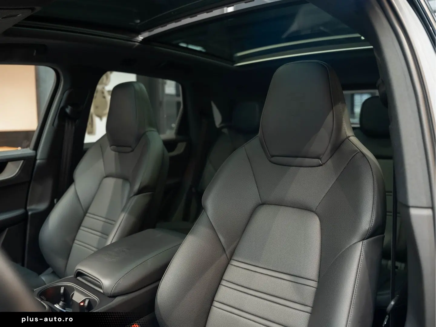 PORSCHE Cayenne E-Hybrid Sportdesign Sportuitlaat BOSE 3