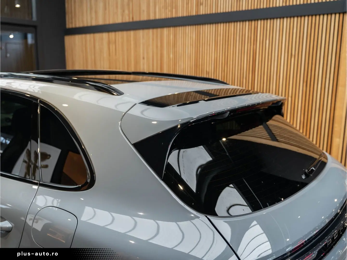 PORSCHE Cayenne E-Hybrid Sportdesign Sportuitlaat BOSE 3