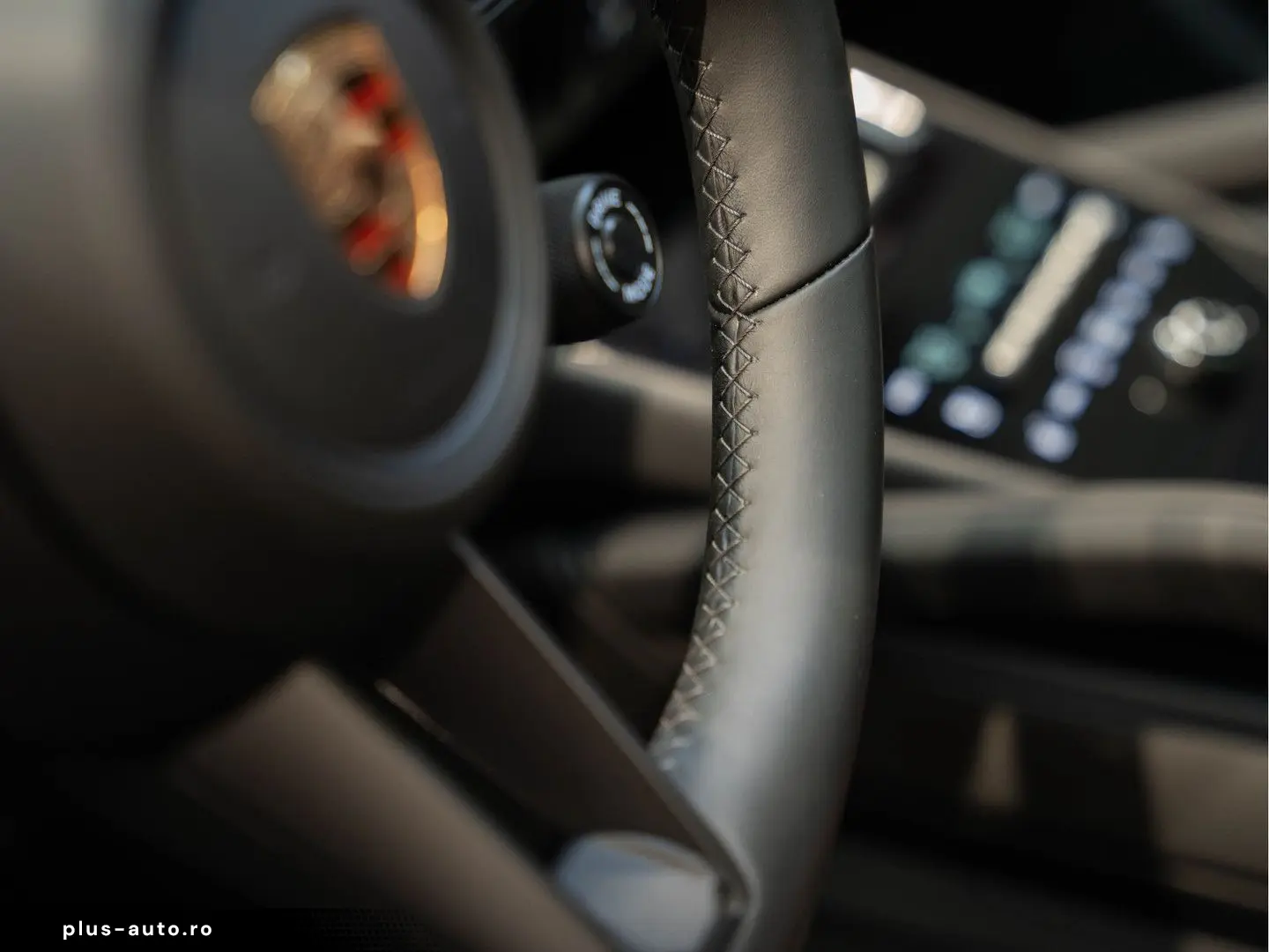 PORSCHE Cayenne E-Hybrid Sportdesign Sportuitlaat BOSE 3