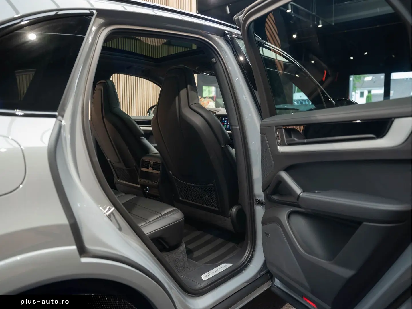 PORSCHE Cayenne E-Hybrid Sportdesign Sportuitlaat BOSE 3