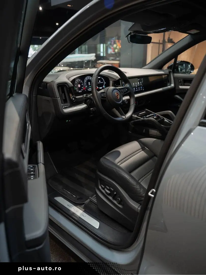 PORSCHE Cayenne E-Hybrid Sportdesign Sportuitlaat BOSE 3