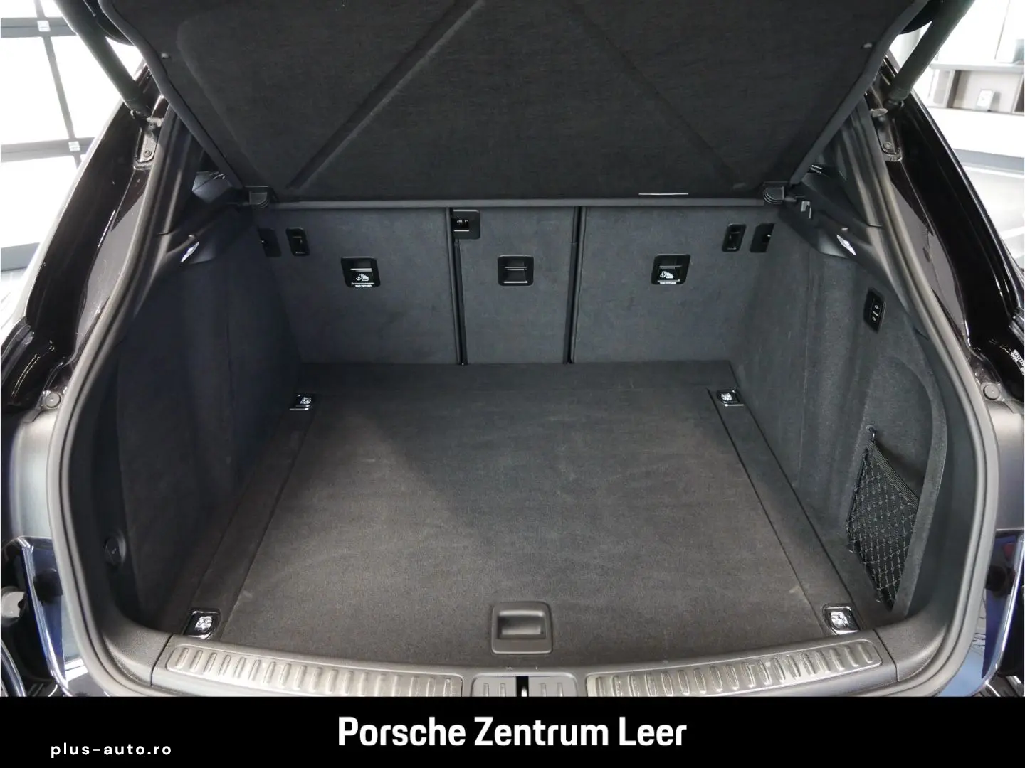 PORSCHE Macan GTS Pano Bose ACC Surround View PTV-Plus