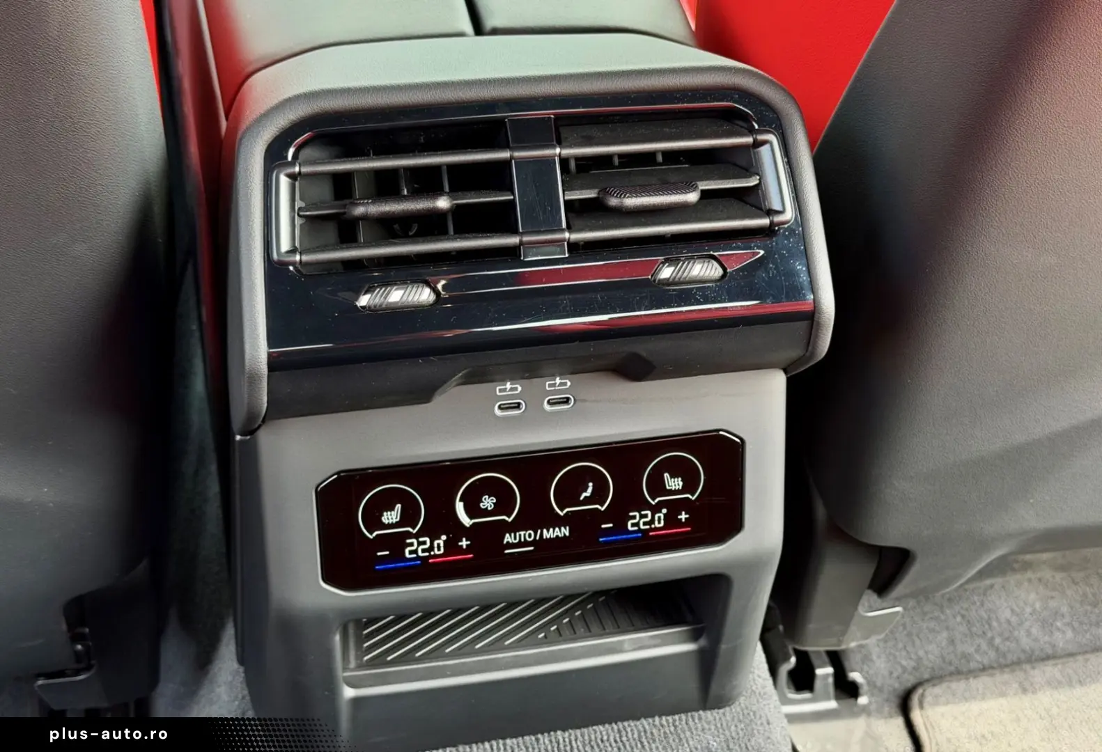 BMW M5 Hybrid M Drivers Package  305 km h  Carbon