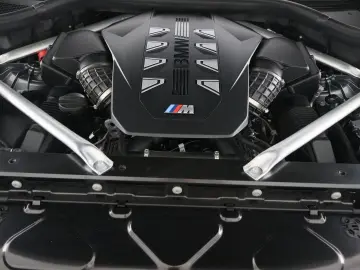 BMW X6 M60 M60i xDrive AHK