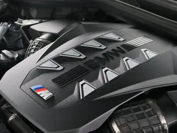 BMW X6 M60 M60i xDrive AHK