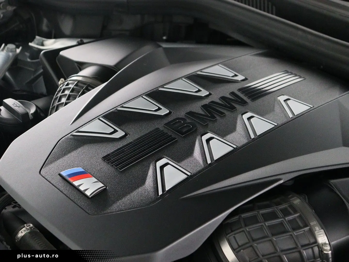 BMW X6 M60 M60i xDrive AHK