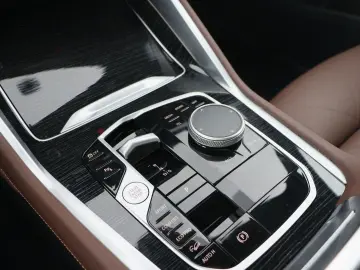 BMW X6 M60 M60i xDrive AHK