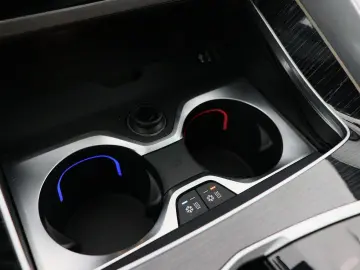 BMW X6 M60 M60i xDrive AHK