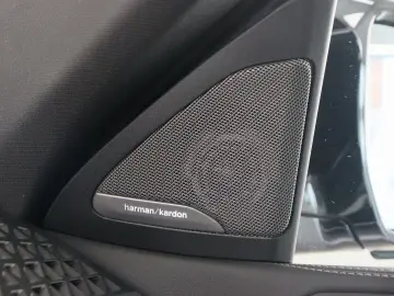 BMW X6 M60 M60i xDrive AHK